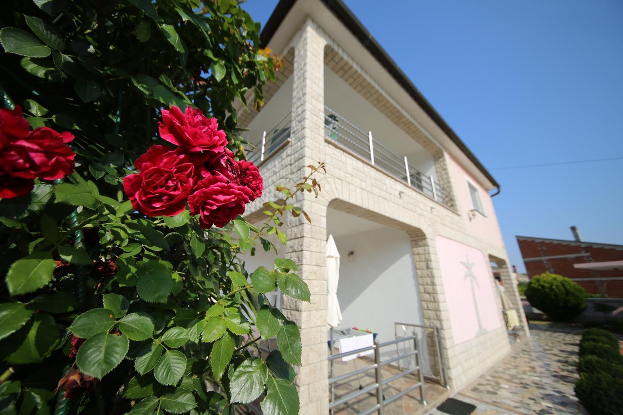 Villa Baldi Tar-Vabriga Exteriér fotografie